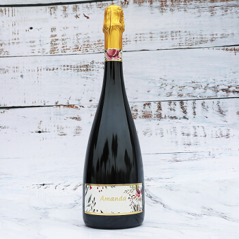 意大利进口气泡酒阿斯蒂产区阿曼达柯蒂斯果味白葡萄酒甜起泡酒无香槟杯包装袋设计作品案例赏析 